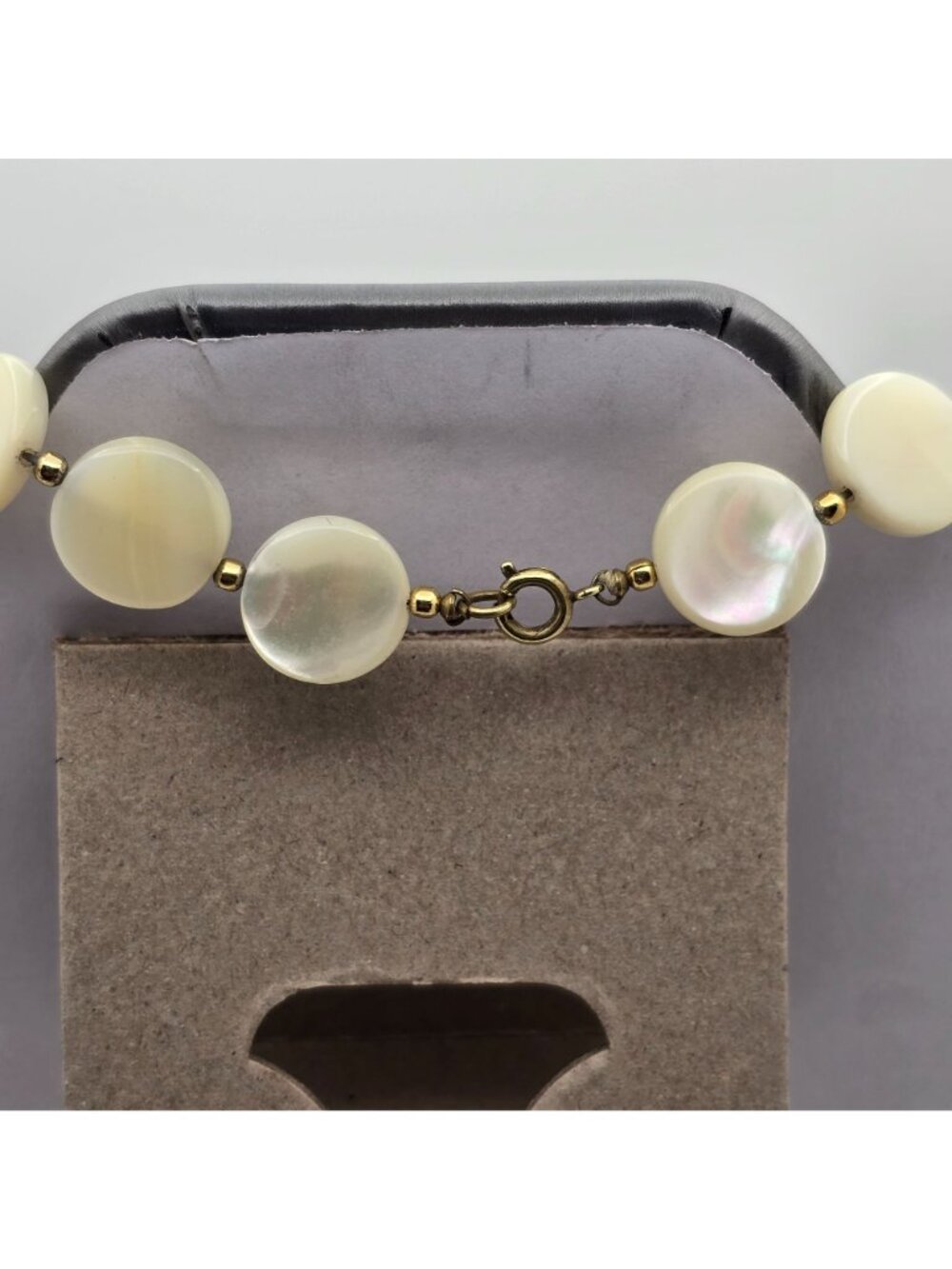 Vintage Mother Of Pearl Coin Necklace Gold Plated Nautical Chic Shell Jewelry - Picture 8 of 13
